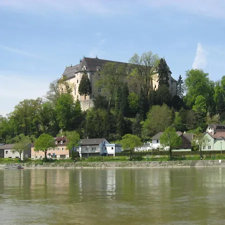 St. Nikola * Sankt Nikola an der Donau